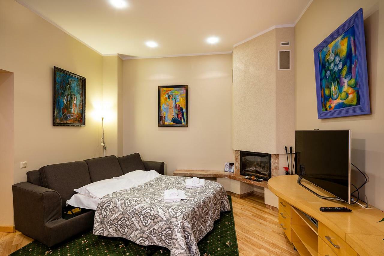 Kalnina Quiet Apartment In City Center Riga Bagian luar foto