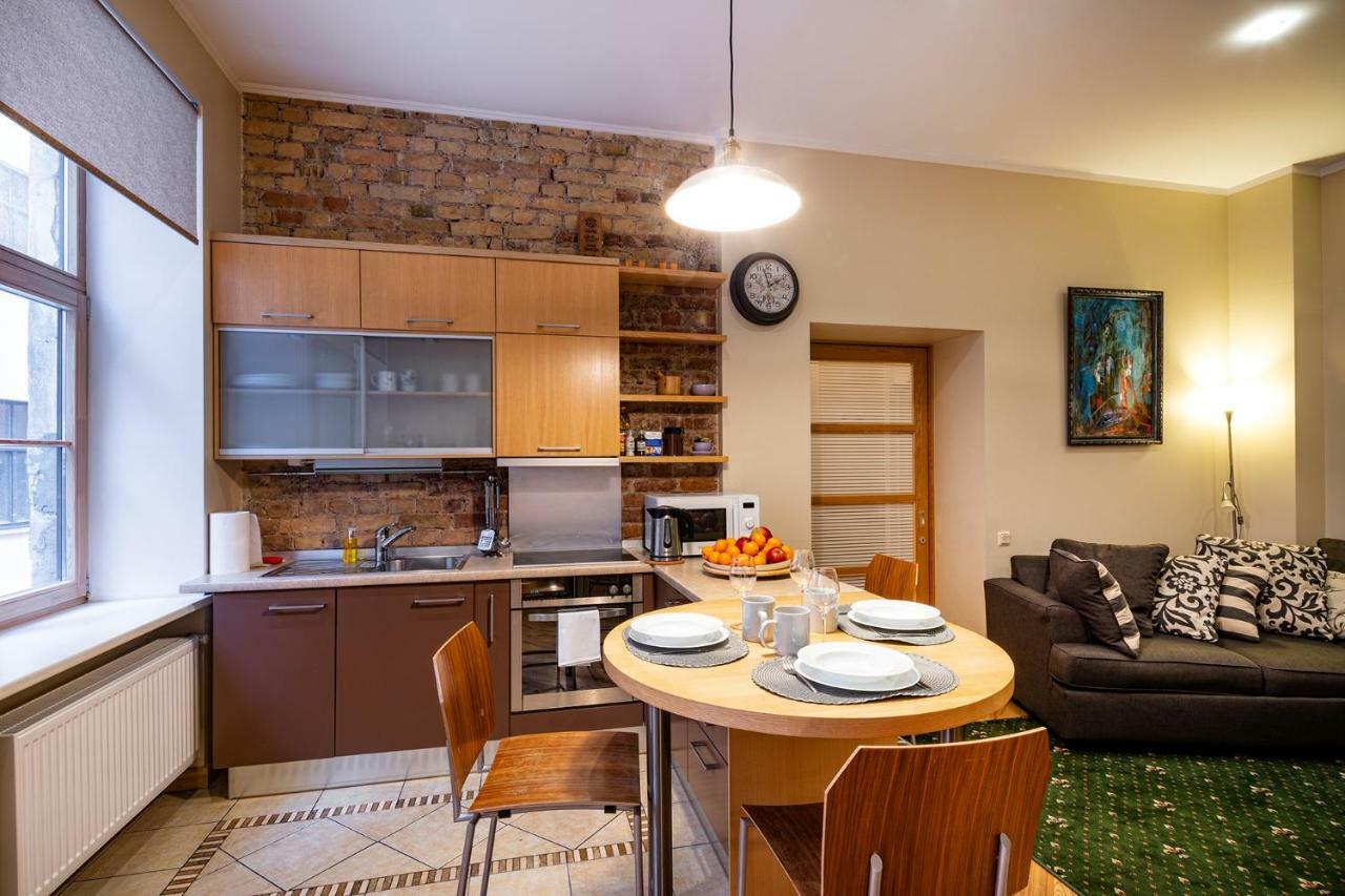 Kalnina Quiet Apartment In City Center Riga Bagian luar foto