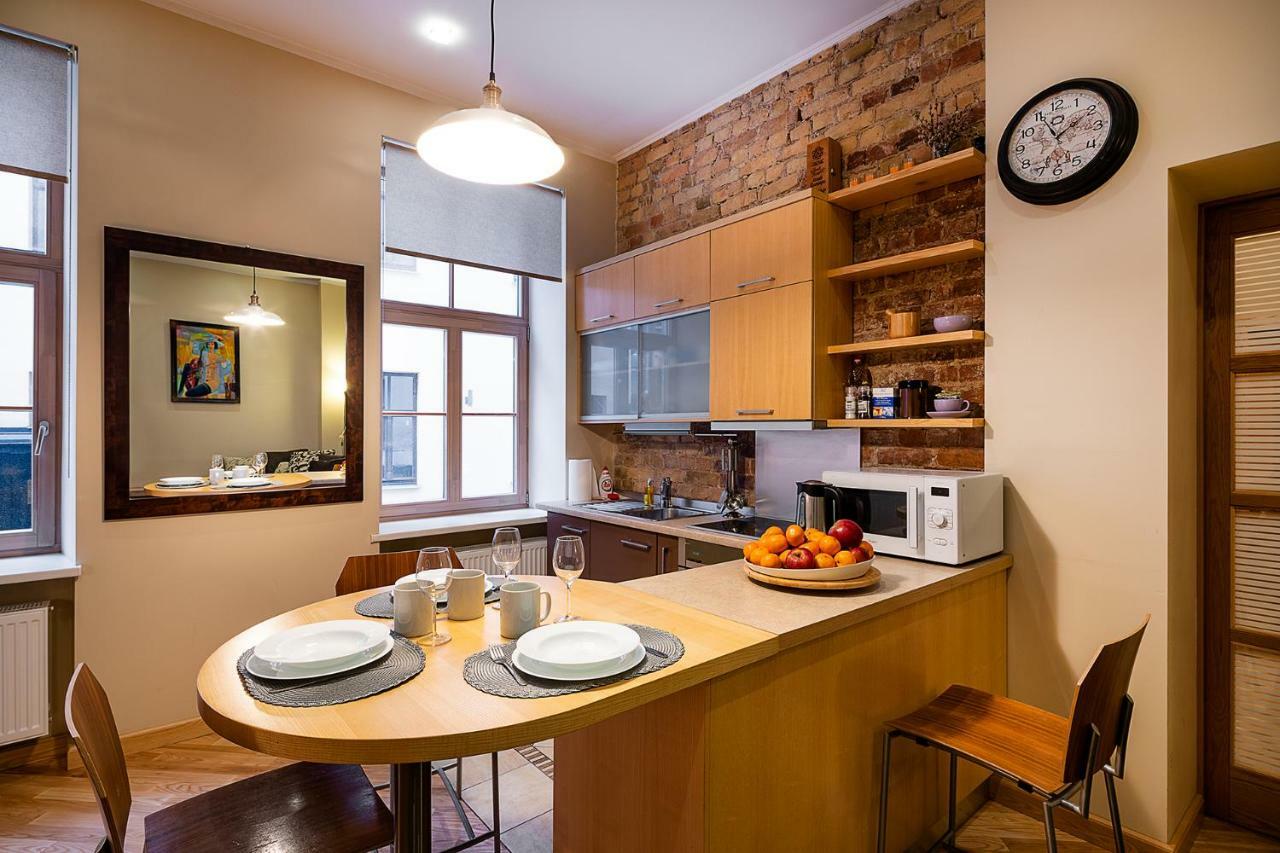 Kalnina Quiet Apartment In City Center Riga Bagian luar foto