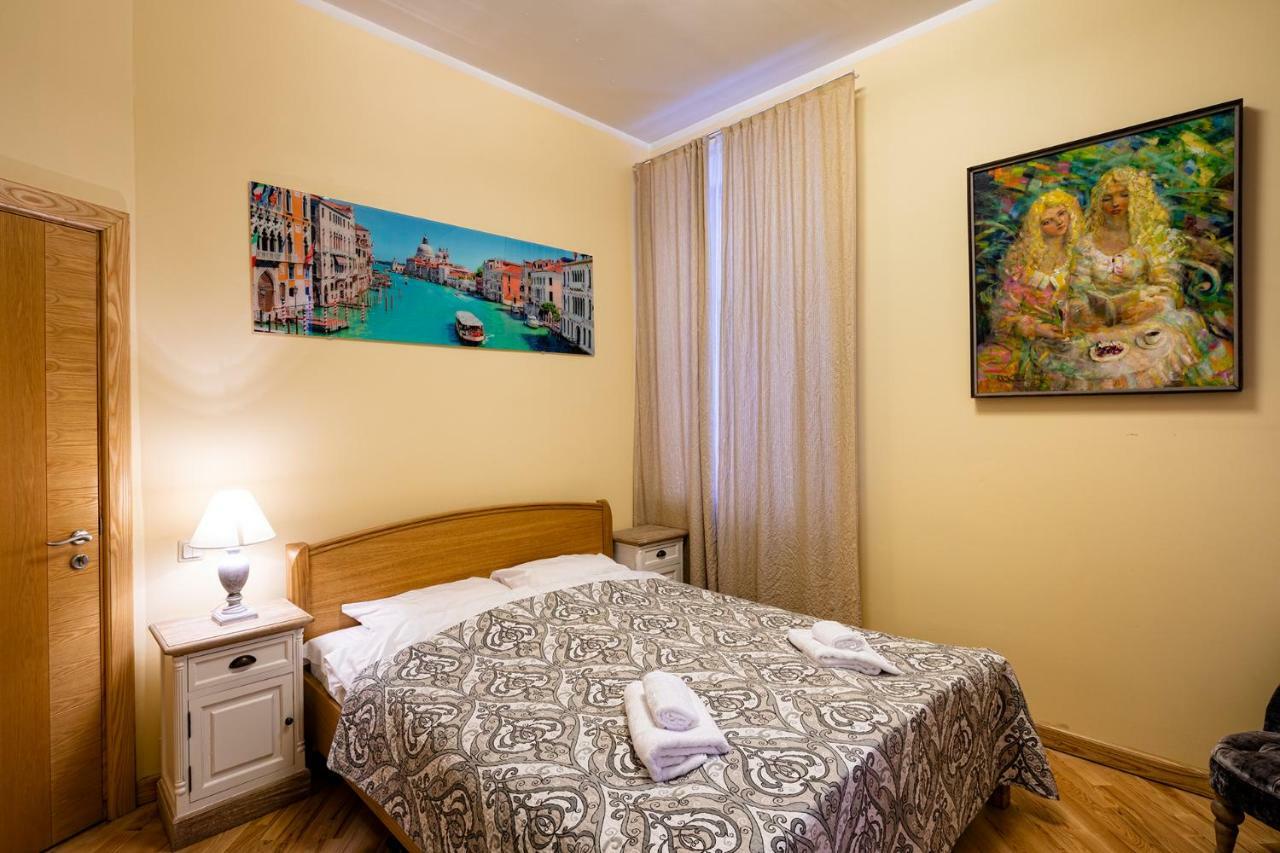 Kalnina Quiet Apartment In City Center Riga Bagian luar foto